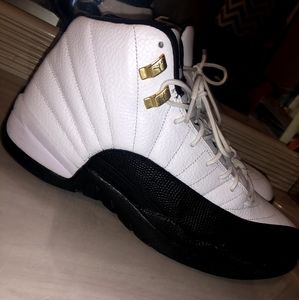Retro Jordan 12 Taxi